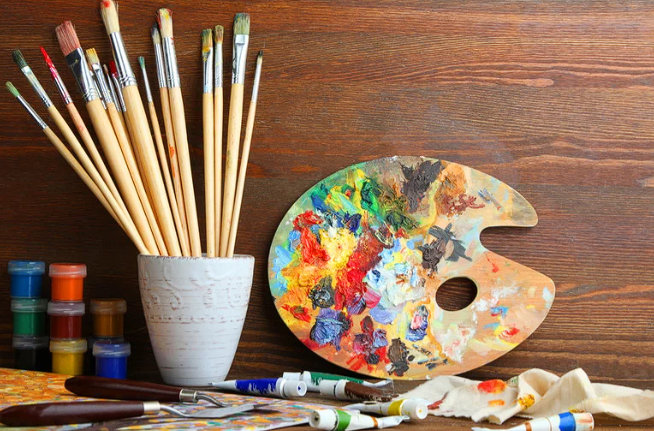 Acrylic vs Oil Paints: How to Choose the Right Medium for Your Artwork